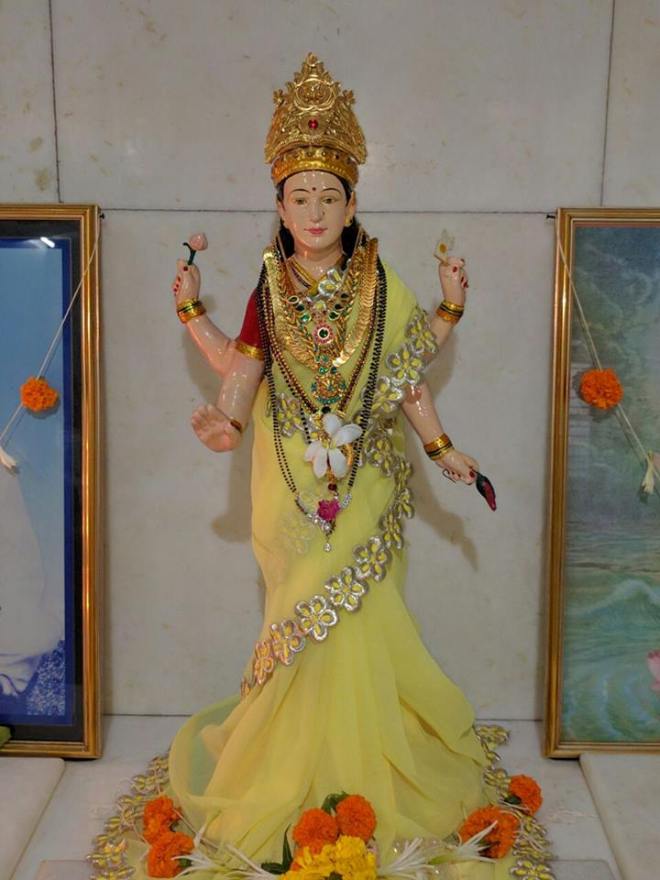 UNIVERSAL DIVINE MOTHER MAI 